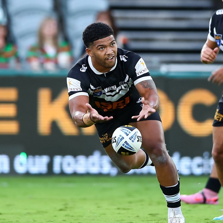 Saukuru shines in Magpies' first home win