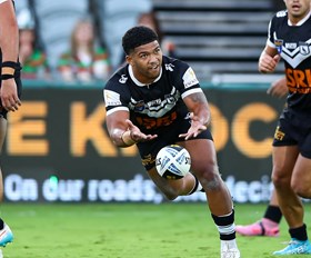 Saukuru shines in Magpies' first home win