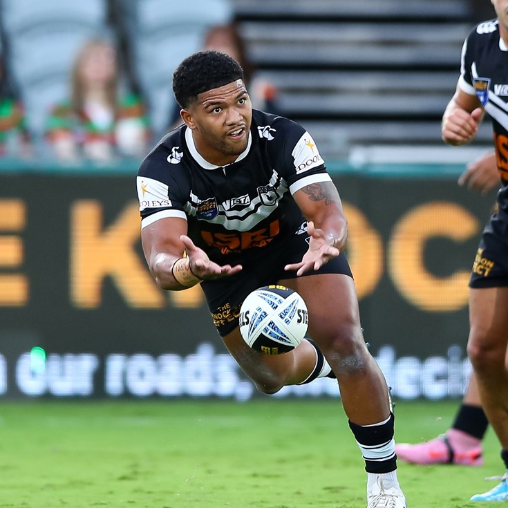 Saukuru shines in Magpies' first home win