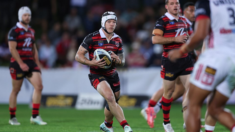 Bears hold on as Roosters mount second-half thriller