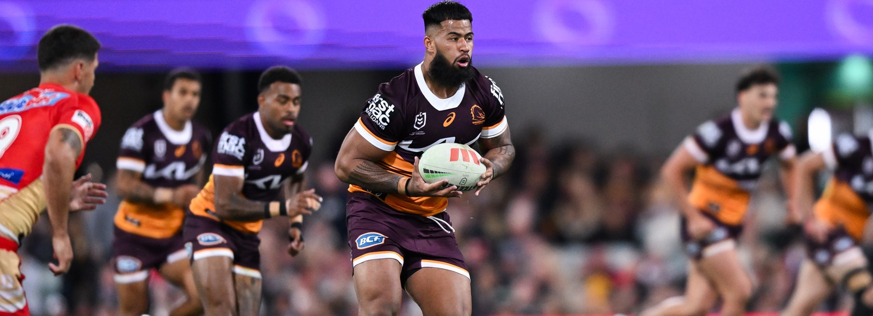 Haas commits to the Broncos