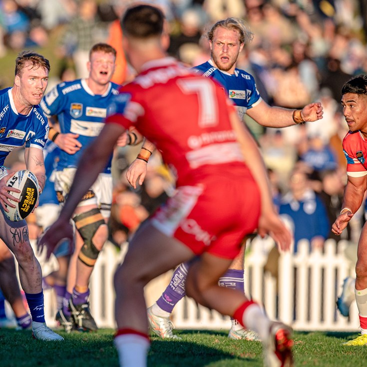 Late comeback not enough as the Jets claim victory in Canberra.