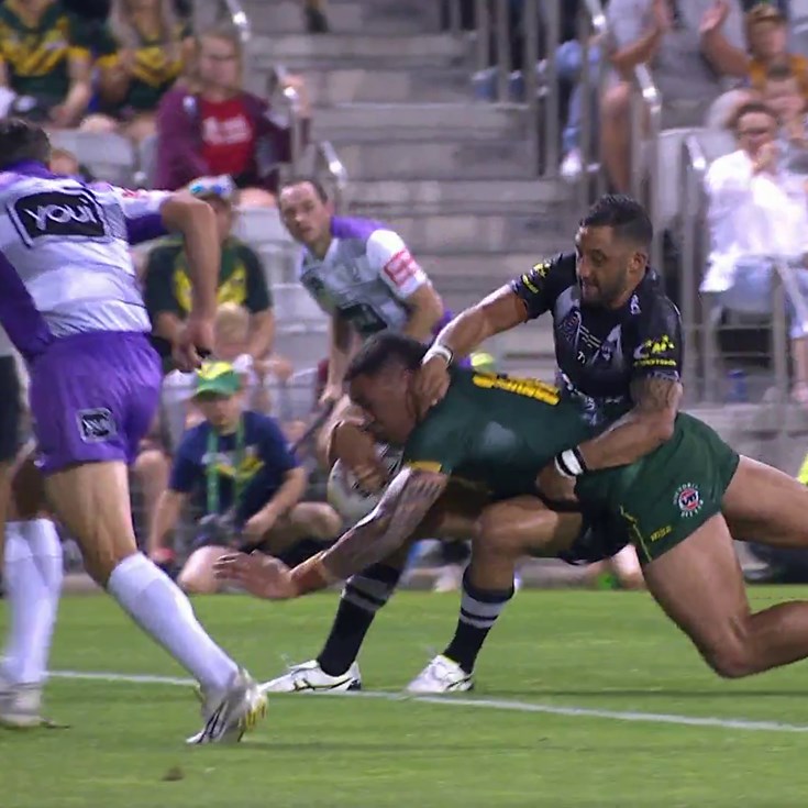 Frizell breaks through on the right