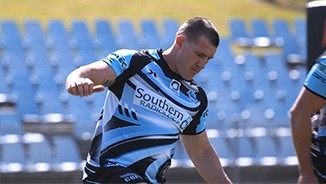 Gal on the hunt for a GF berth