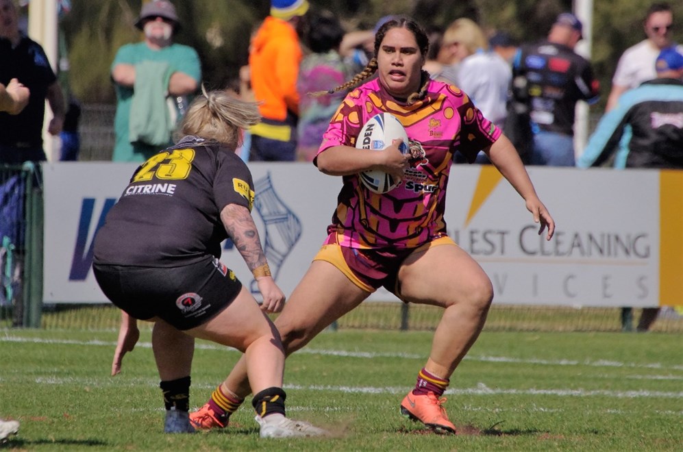 The Glenmore Park Brumbies take on Mounties in the opening week of the Harvey Norman NSW Womens Premiership Finals Series. Image: David Napper.