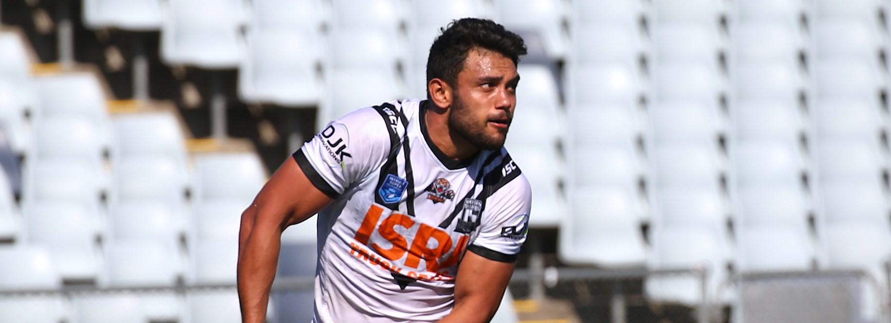 Nofoaluma 'At Home' in Magpies Colours