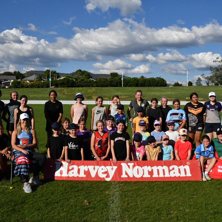 GALLERY | Harvey Norman NSW Sky Blues Girls Holiday Clinic