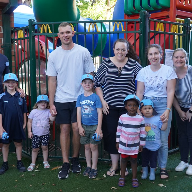GALLERY | Brad Fittler and Tom Trbojevic visit the Ronald McDonald House Charity