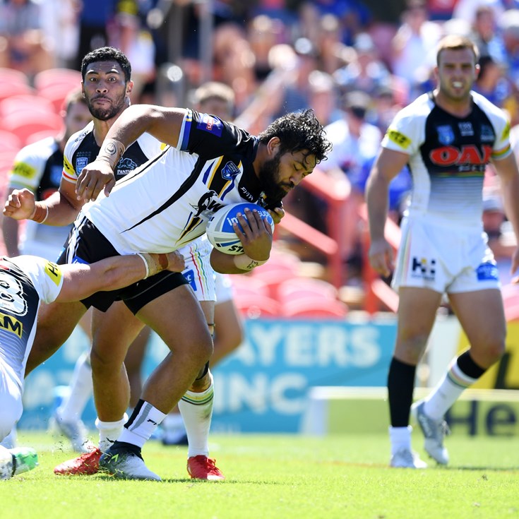 Destructive Davis Upsets Premiers