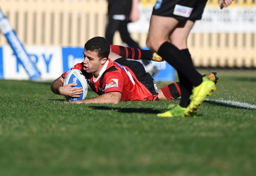 Bears halfback Dean Hawkins.