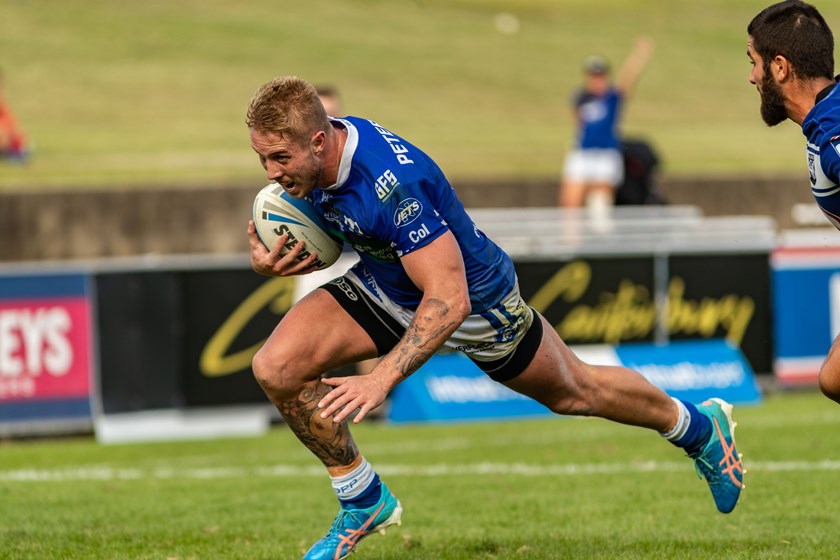 Two tries from Aaron Gray proved the difference as the Jets claimed a 22-20 comeback victory over the Bulldogs.